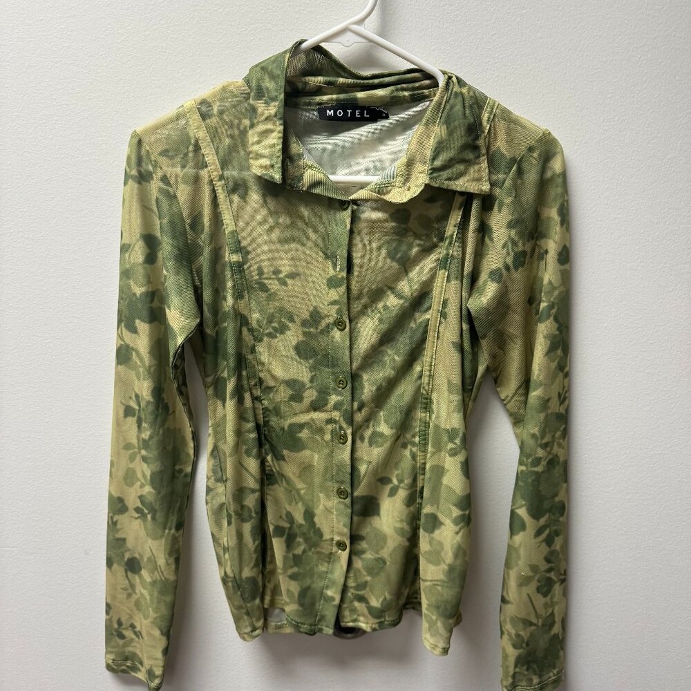 Motel Rocks Green Top!